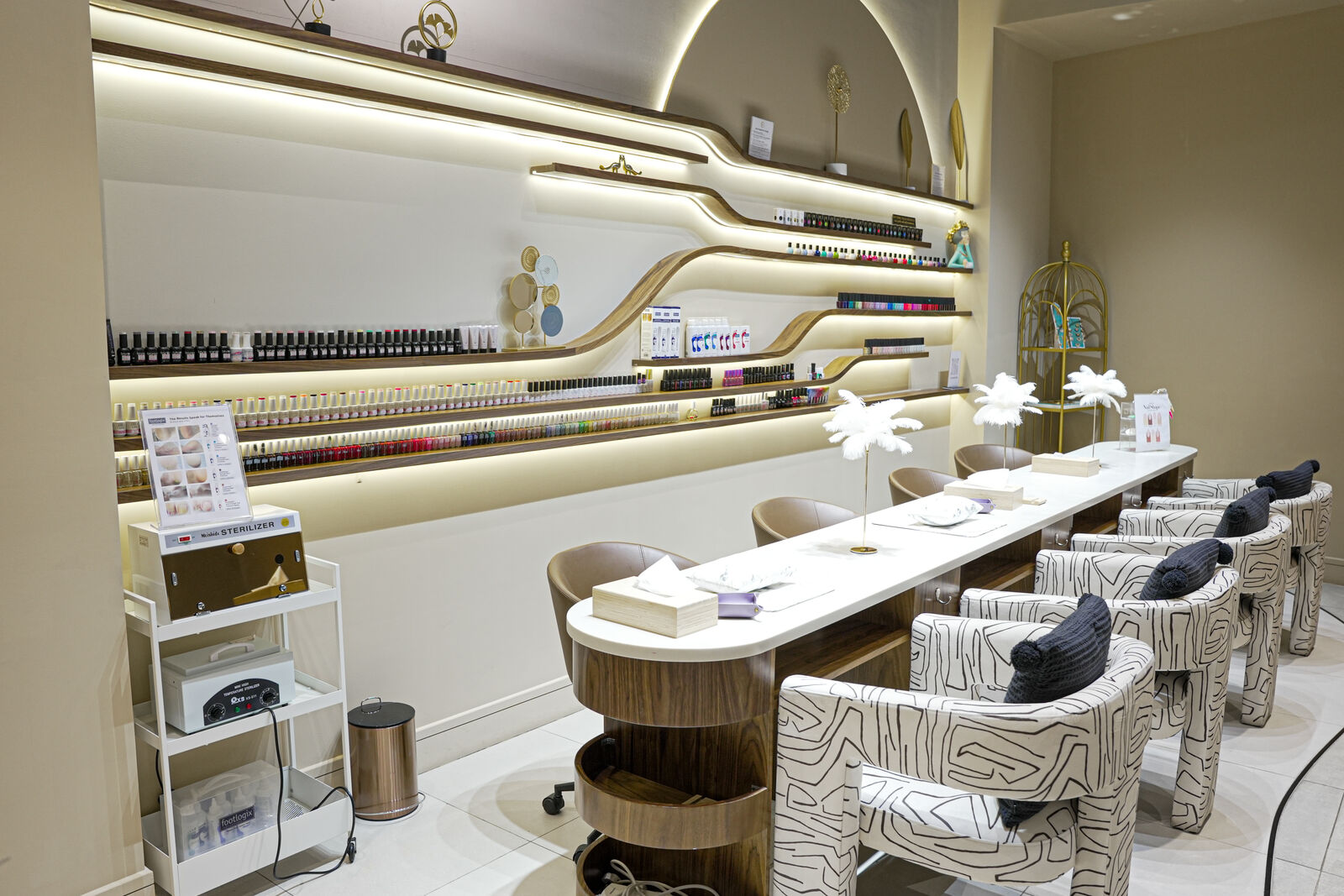 Adore Mirdif interior